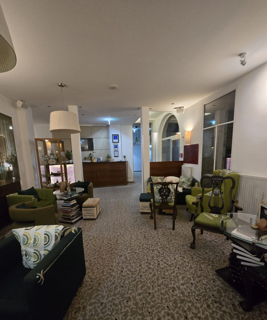 Boutiquehotel Stadthalle by Cocoon Lobby