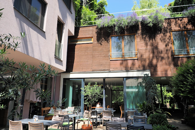 Boutiquehotel Stadthalle by Cocoon Innenhof
